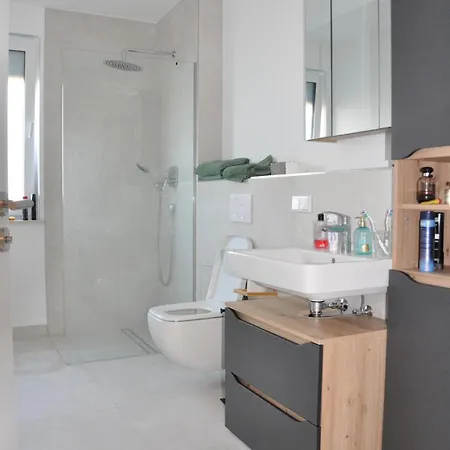 Daire Modernes In B'heim 1 Og Wg3 Bischofsheim