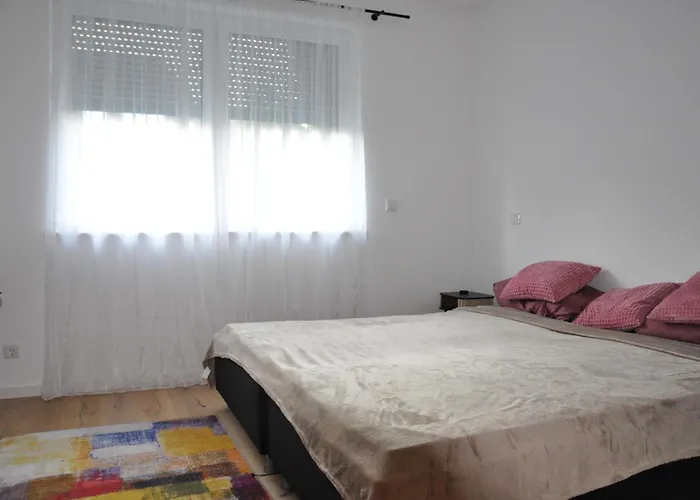 Modernes In B'heim 1 Og Wg3 アパート